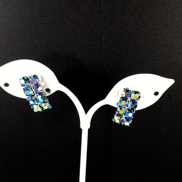 Vintage Blue Aurora Borealis Rhinestone Earrings, Rhodium Plated, Screw Backs - Picture 4 of 10